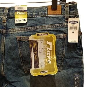 Low waist flare jeans